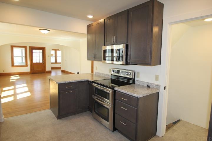 Waterloo, Iowa 50701, United States, 3 Bedrooms Bedrooms, ,1 BathroomBathrooms,Residential,Active,114184