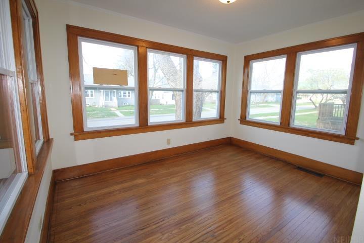 Waterloo, Iowa 50701, United States, 3 Bedrooms Bedrooms, ,1 BathroomBathrooms,Residential,Active,114184