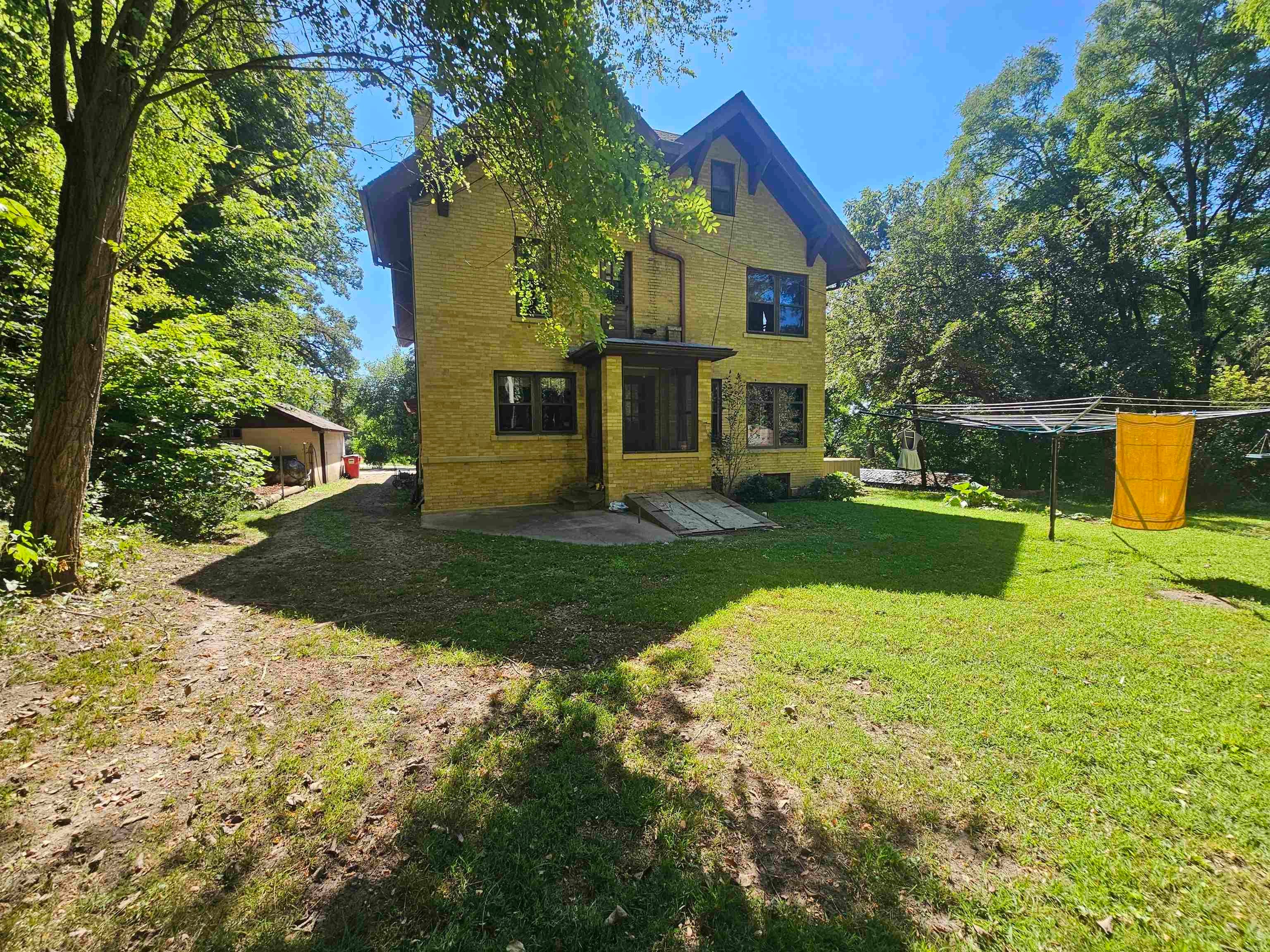 1102 Mill Street - Photo 3