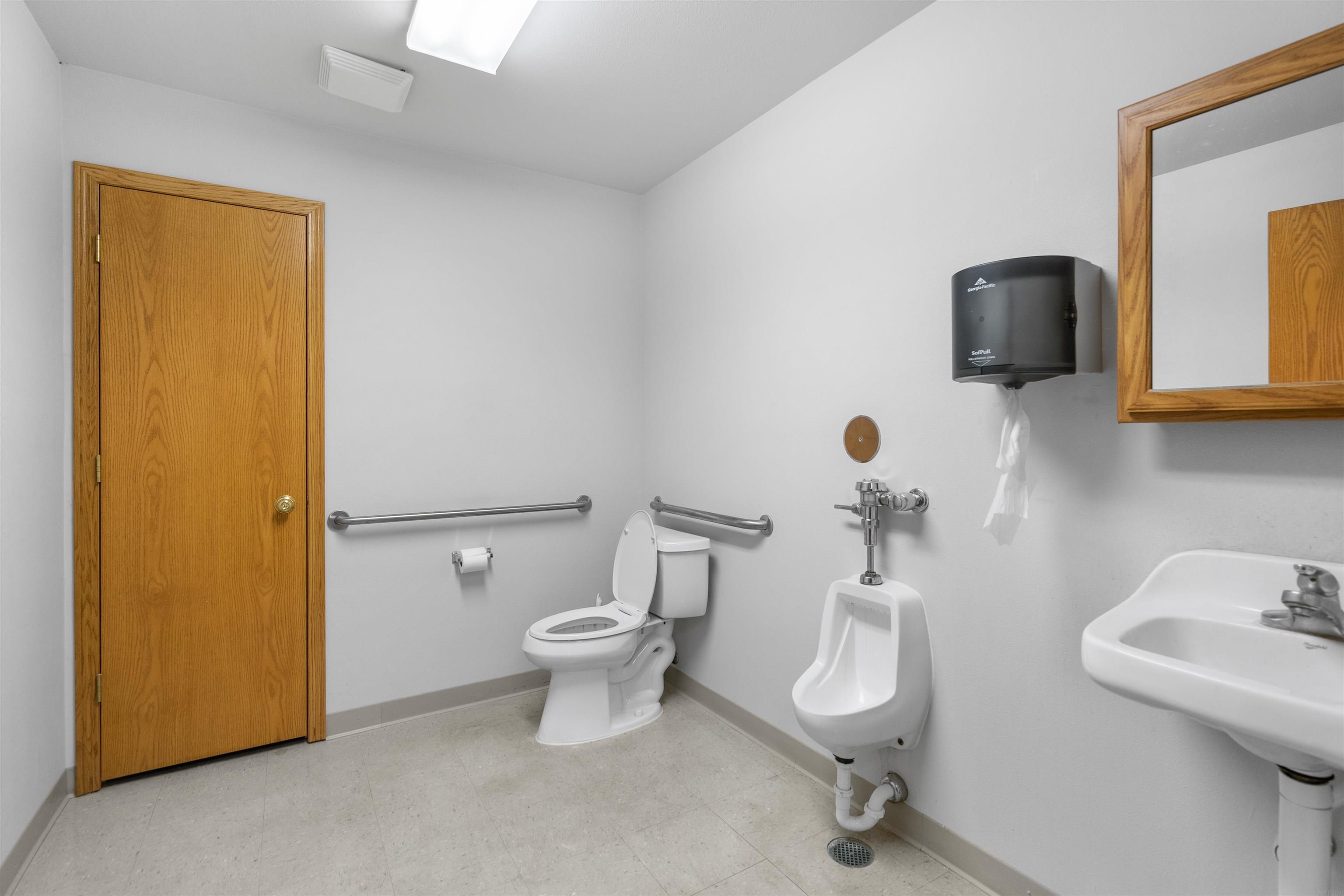 Waterloo, Iowa 50701, United States, ,Residential,Active,29060