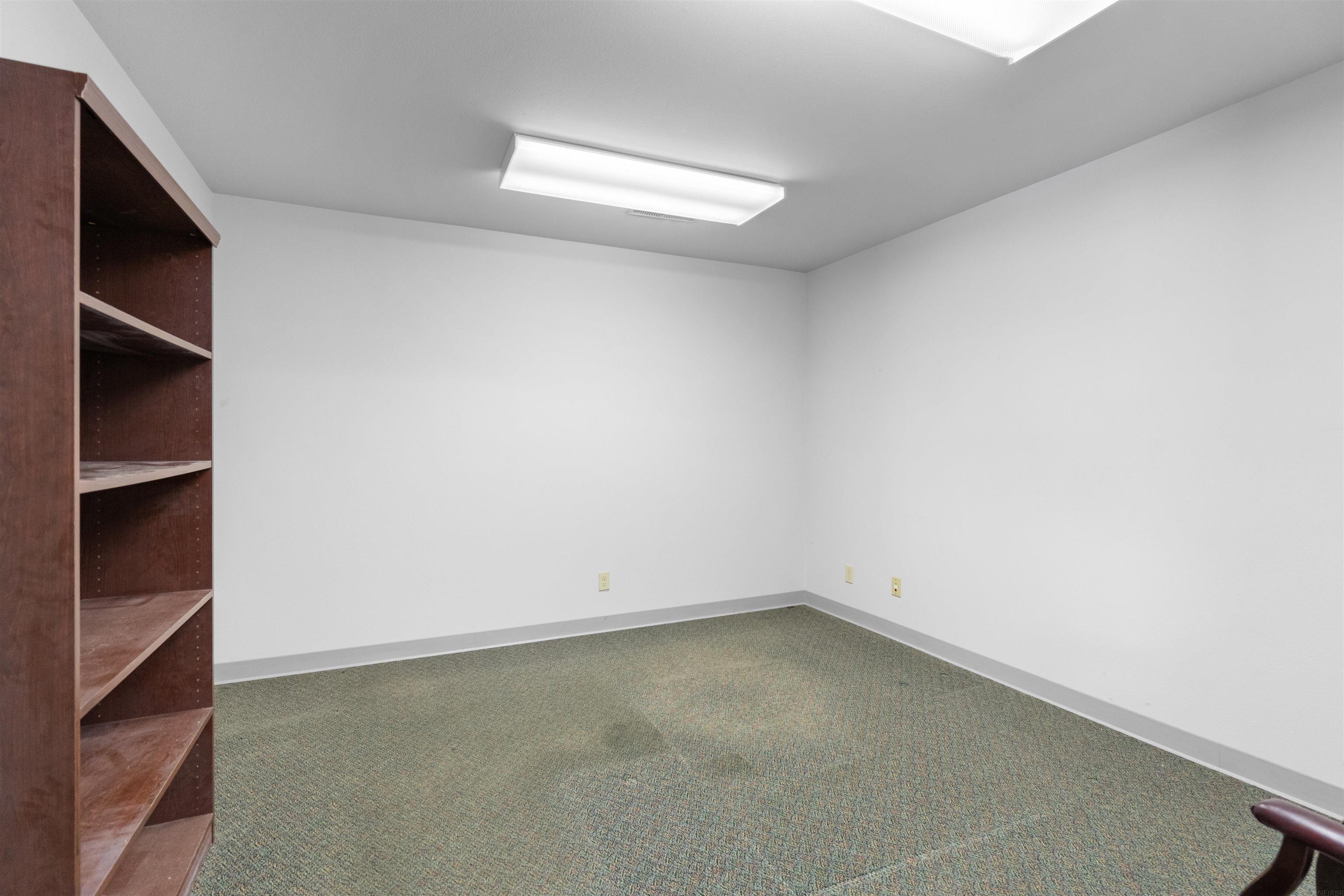 Waterloo, Iowa 50701, United States, ,Residential,Active,29060