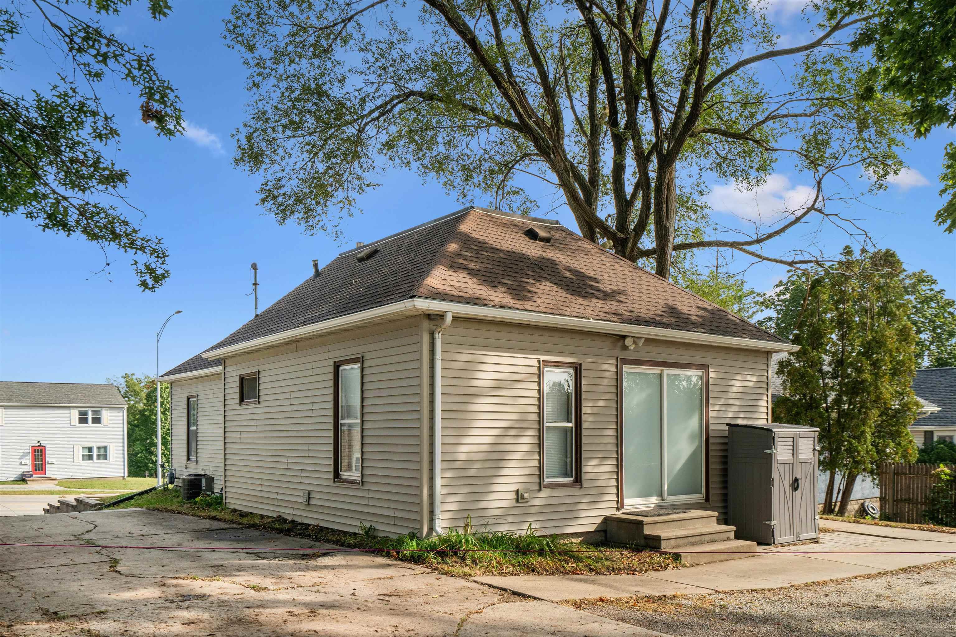 Cedar Falls, Iowa 50613, United States, 3 Bedrooms Bedrooms, ,1 BathroomBathrooms,Residential,Active,213865