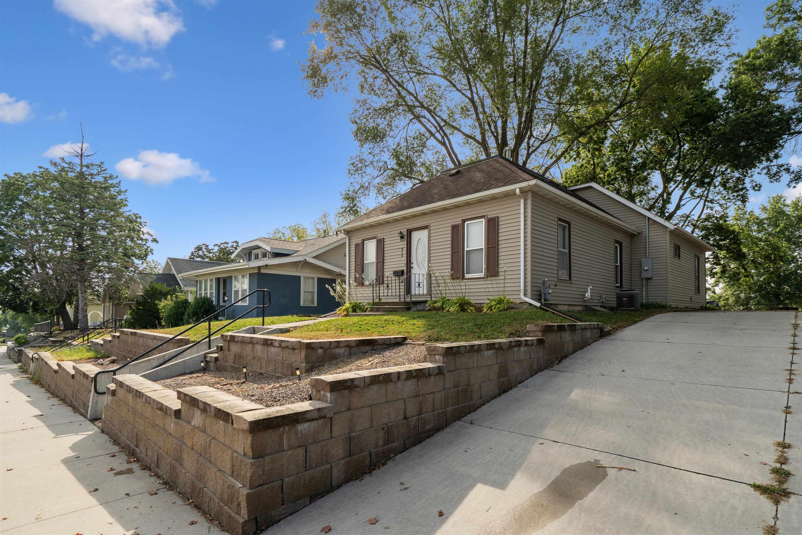 Cedar Falls, Iowa 50613, United States, 3 Bedrooms Bedrooms, ,1 BathroomBathrooms,Residential,Active,213865