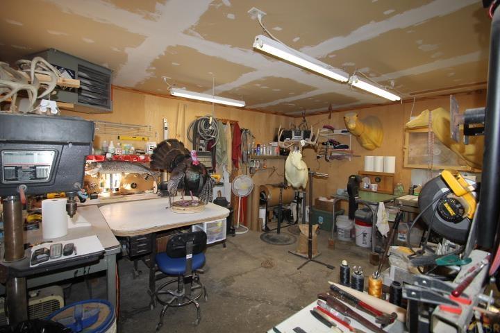 Oelwein, Iowa 50662, United States, 3 Bedrooms Bedrooms, ,2 BathroomsBathrooms,Residential,Pending,86008