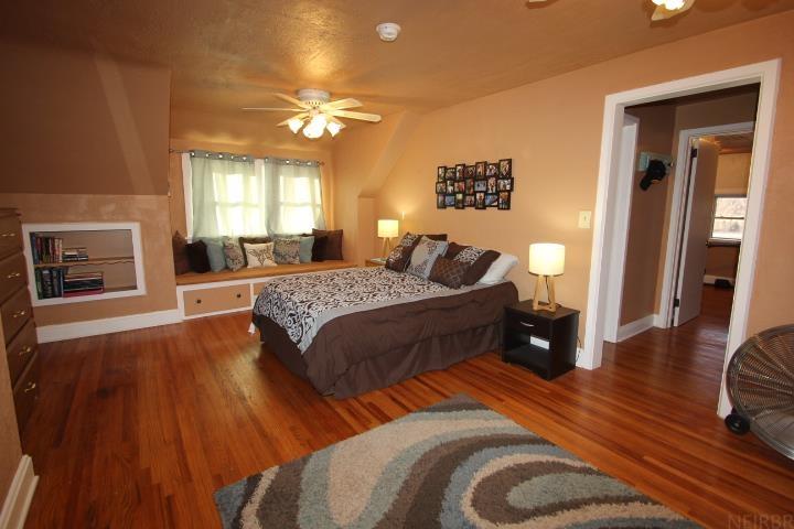 Oelwein, Iowa 50662, United States, 3 Bedrooms Bedrooms, ,2 BathroomsBathrooms,Residential,Pending,86008