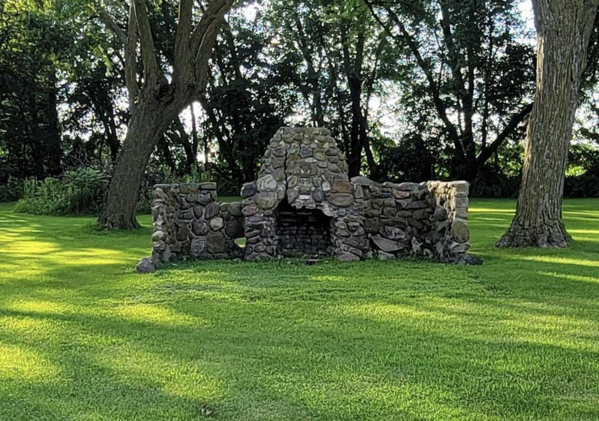 Oelwein, Iowa 50662, United States, 3 Bedrooms Bedrooms, ,2 BathroomsBathrooms,Residential,Pending,86008