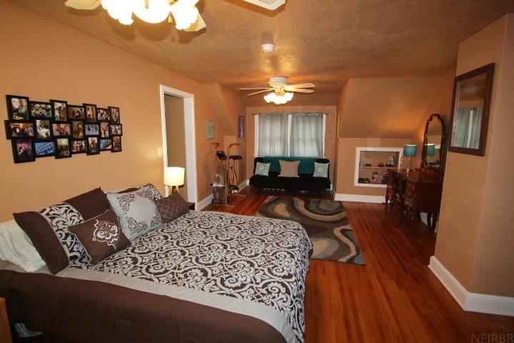 Oelwein, Iowa 50662, United States, 3 Bedrooms Bedrooms, ,2 BathroomsBathrooms,Residential,Pending,86008