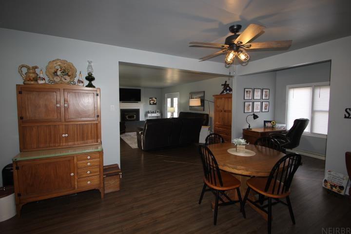 Oelwein, Iowa 50662, United States, 3 Bedrooms Bedrooms, ,2 BathroomsBathrooms,Residential,Pending,86008