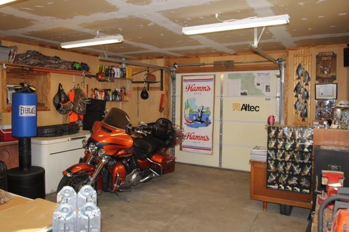 Oelwein, Iowa 50662, United States, 3 Bedrooms Bedrooms, ,2 BathroomsBathrooms,Residential,Pending,86008