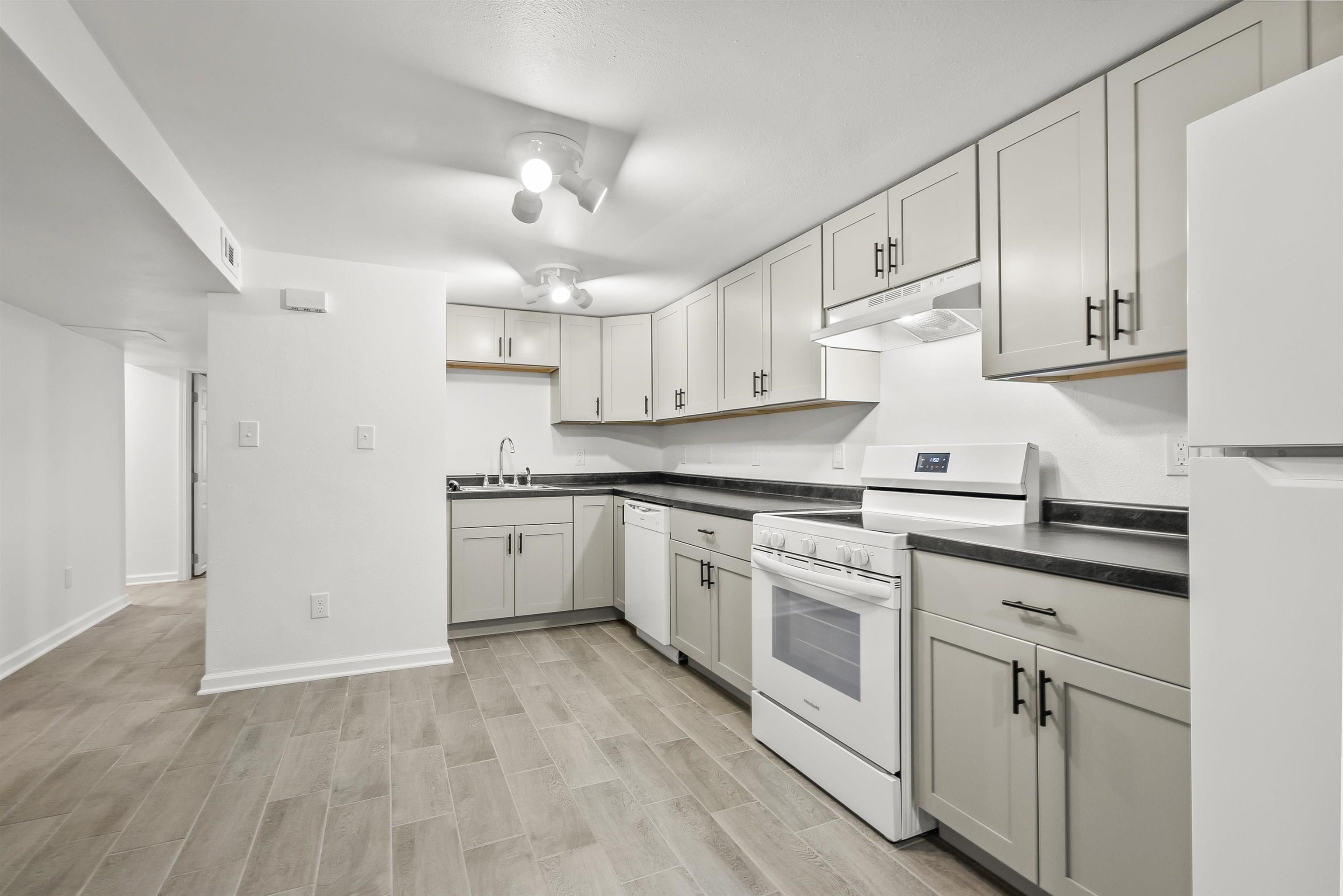 Cedar Falls, Iowa 50613, United States, ,Residential,Active,185881