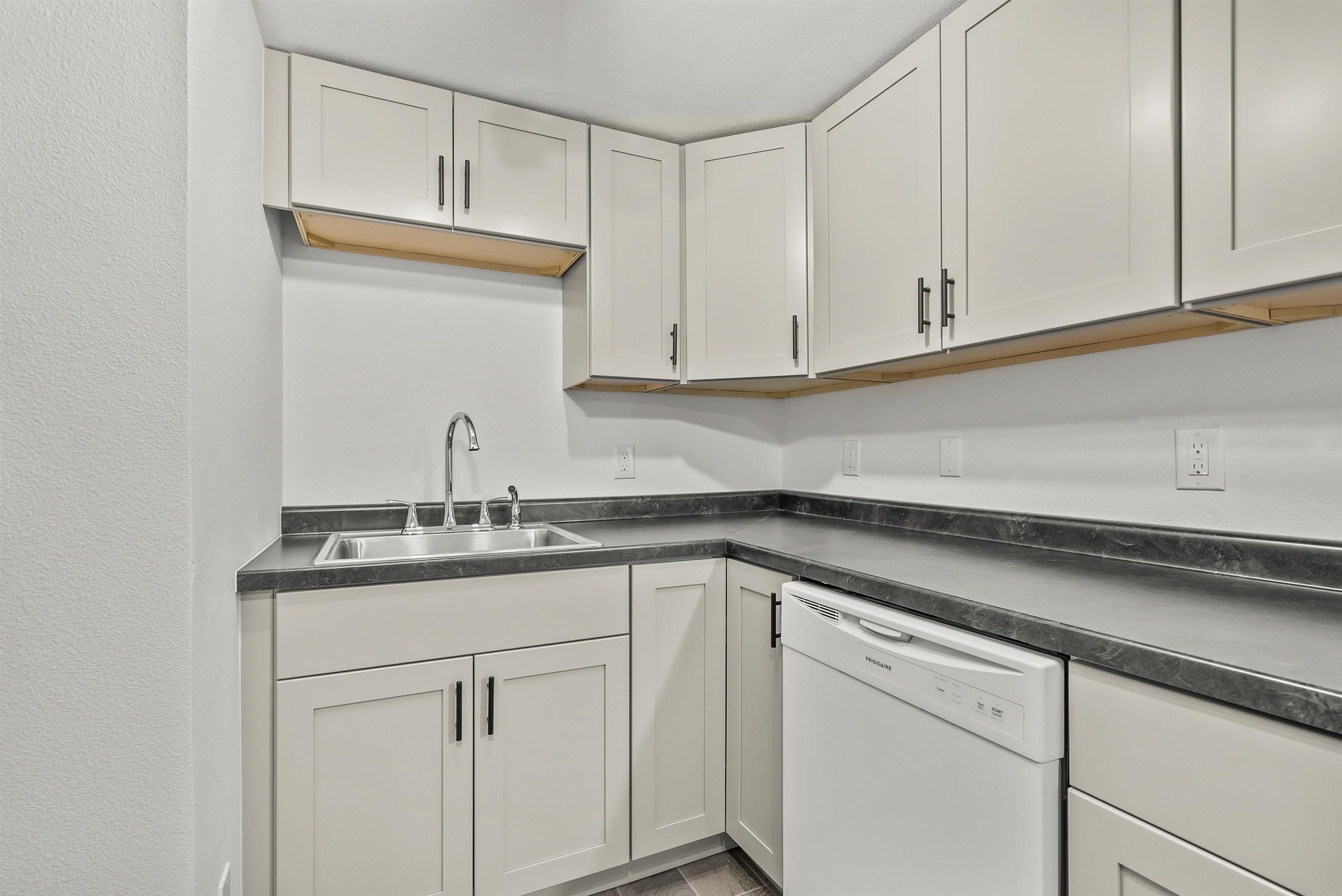 Cedar Falls, Iowa 50613, United States, ,Residential,Active,185881