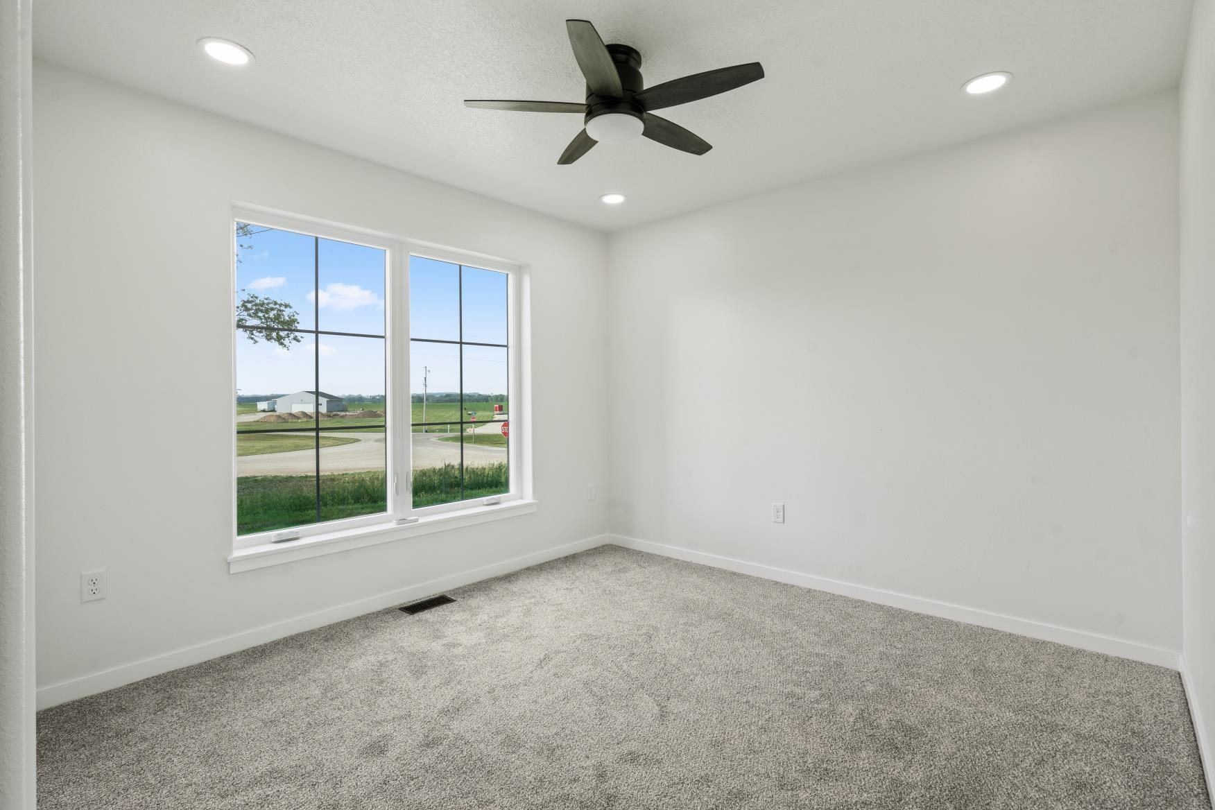 Quasqueton, Iowa 52326, United States, 3 Bedrooms Bedrooms, ,2 BathroomsBathrooms,Residential,Active,157951