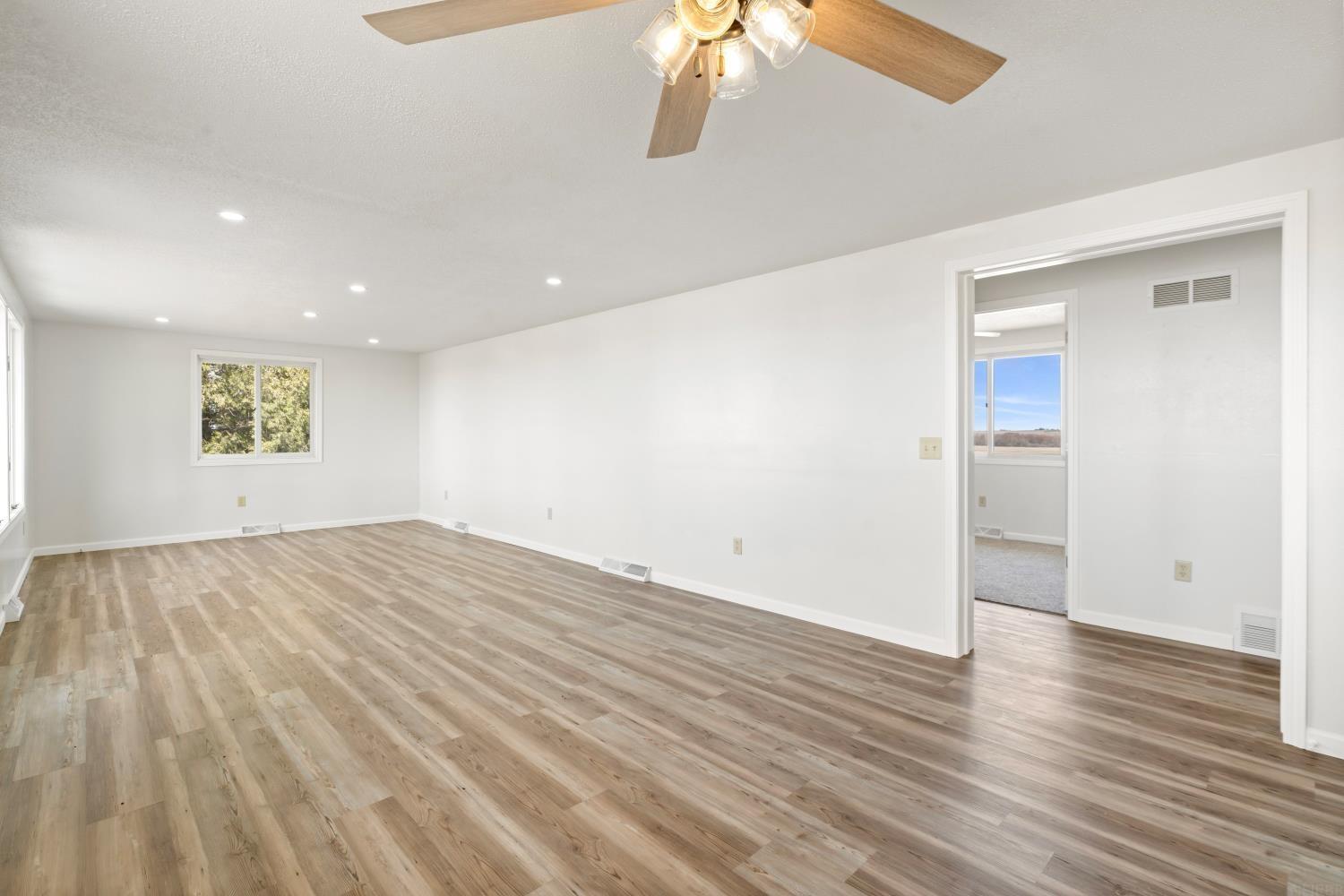 Winthrop, Iowa 50682, United States, 3 Bedrooms Bedrooms, ,1 BathroomBathrooms,Land,Active,87203