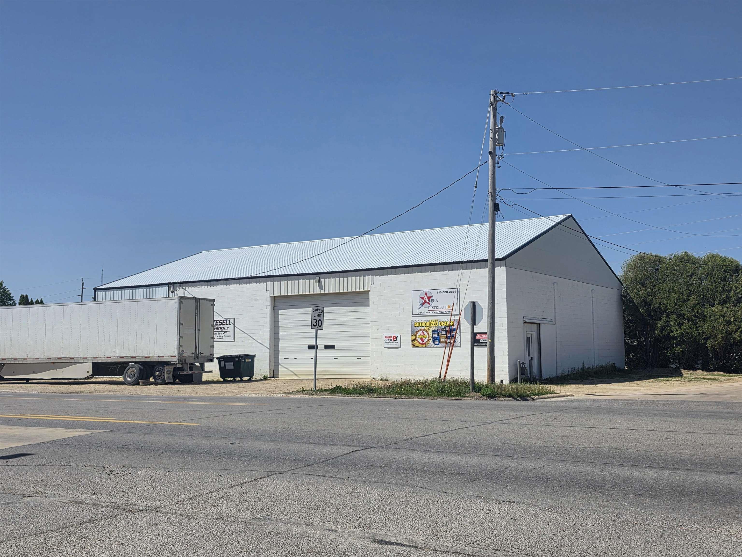 Photo 1 of 7 — 230 SE 2nd Avenue, Cresco, IA 52136
