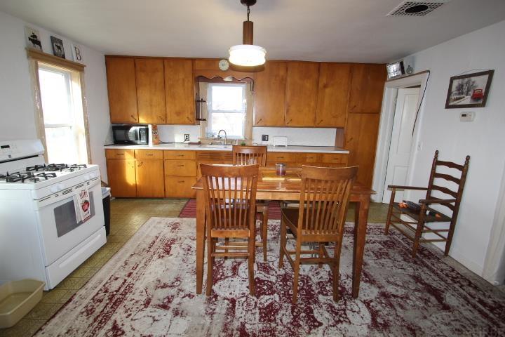 Readlyn, Iowa 50668, United States, ,Residential,Active,85999