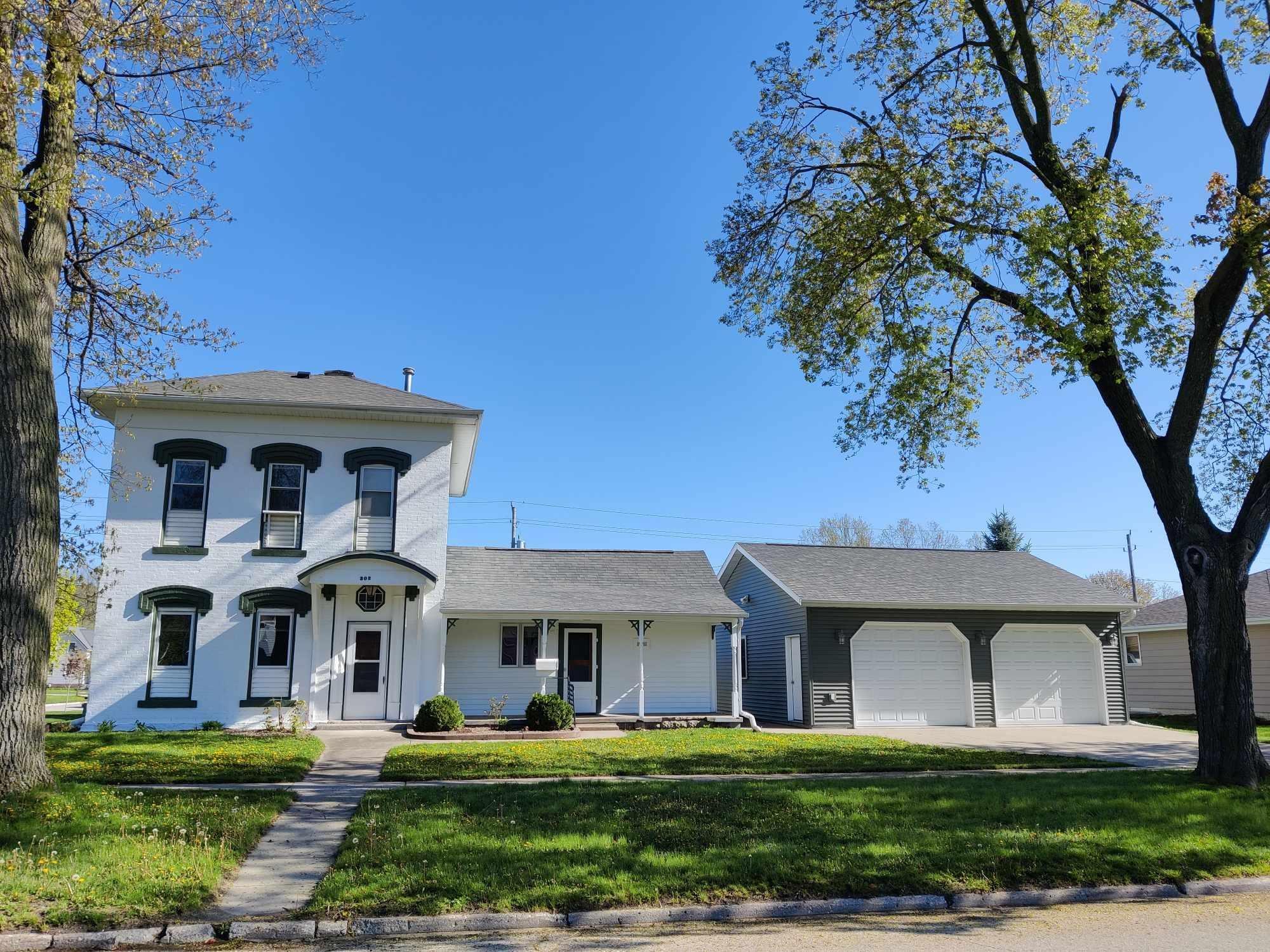 302 E Broadway Street