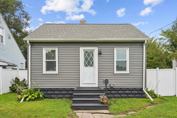 333 IDAHO ST, WATERLOO, IA 50703 - Image 6c6fa2e1c0a68e69422cbffb902850f2/392498345