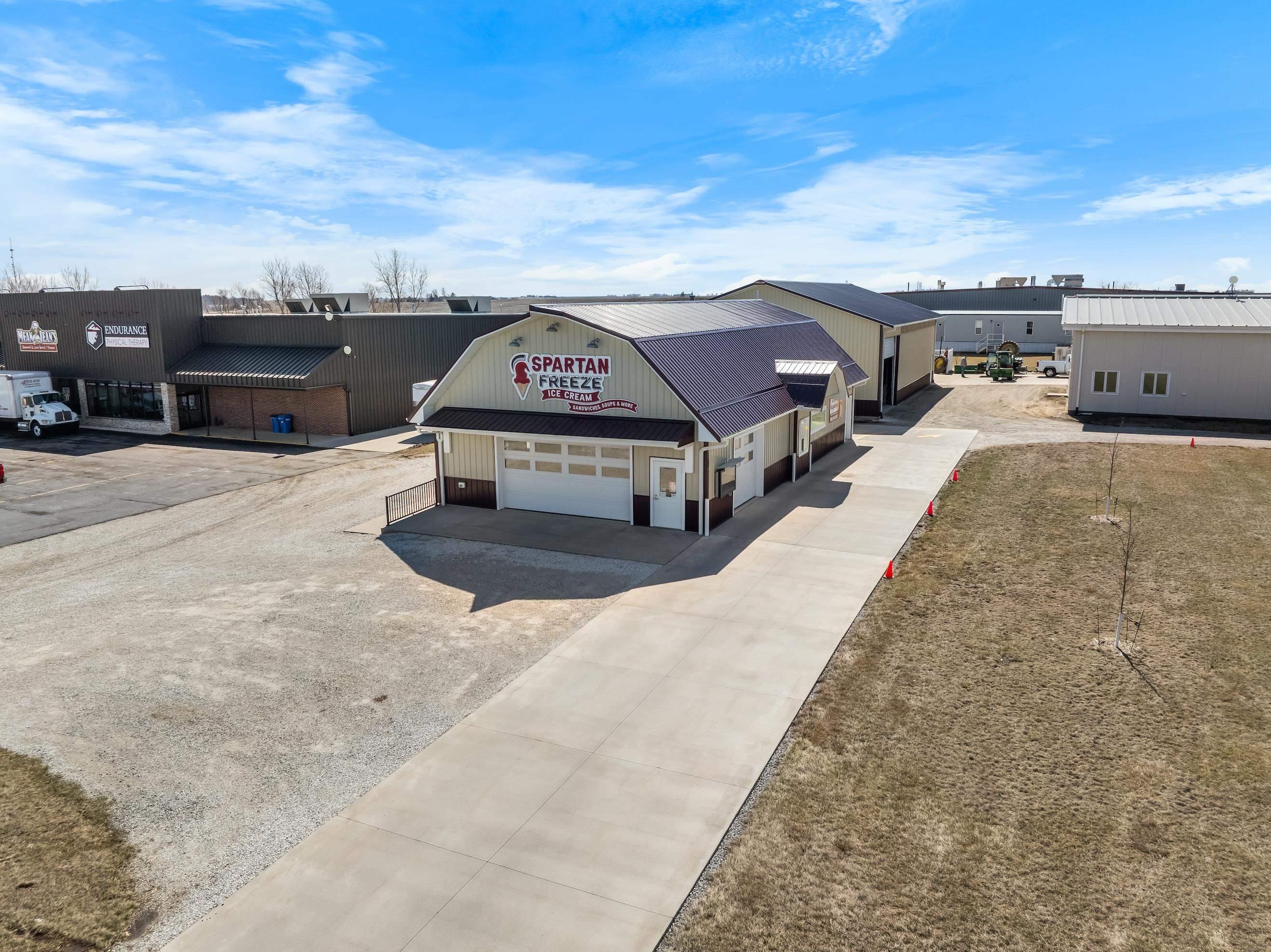 Grundy Center, Iowa 50638, United States, ,Commercial,Active,215944