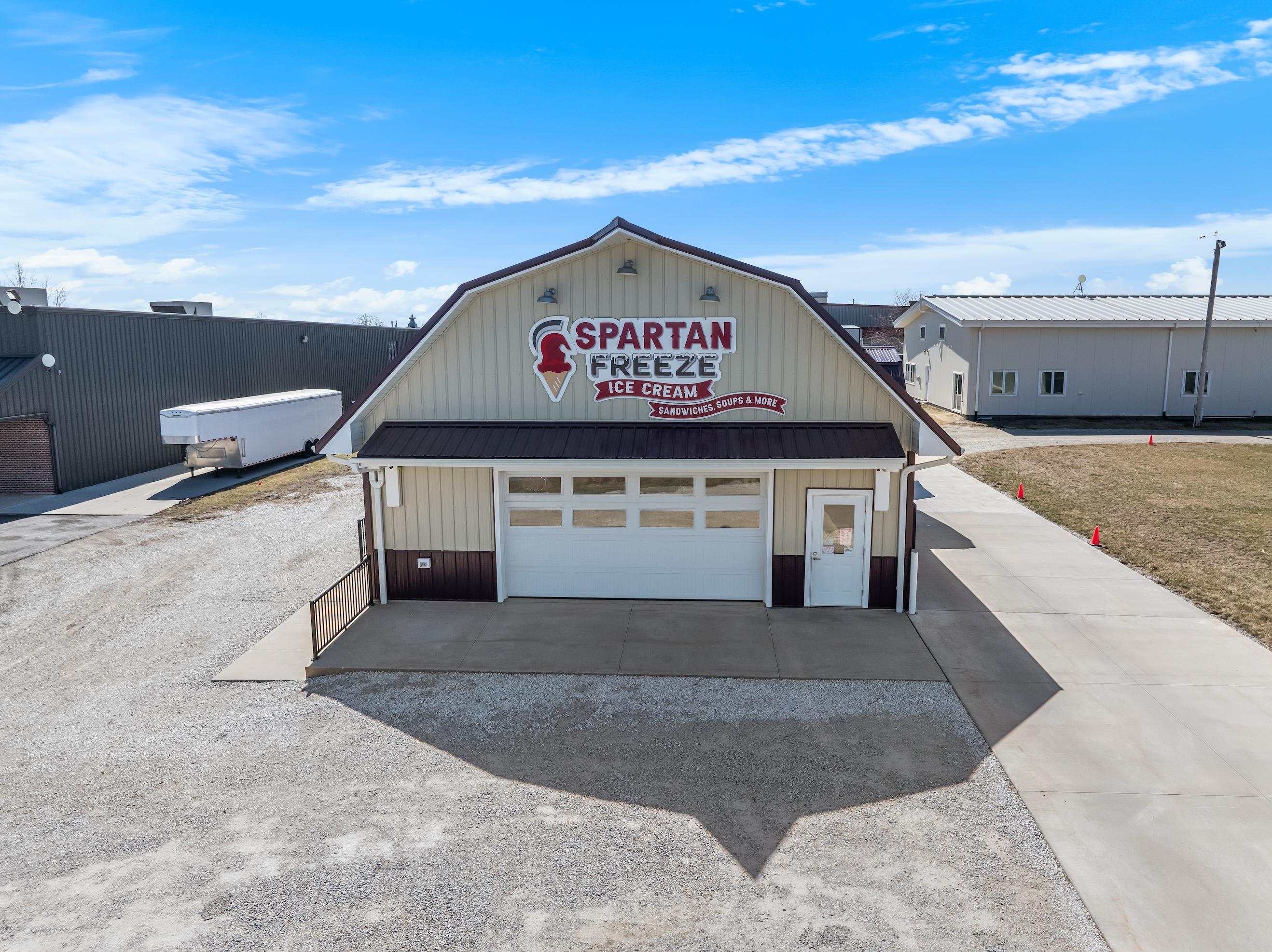 Grundy Center, Iowa 50638, United States, ,Commercial,Active,215944