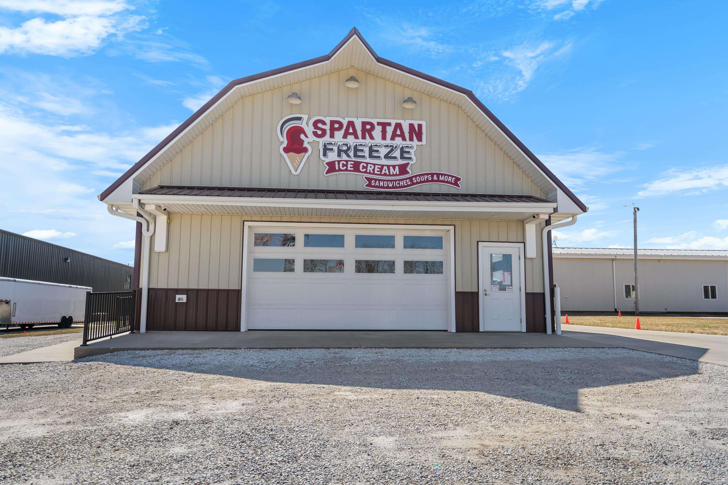 Grundy Center, Iowa 50638, United States, ,Commercial,Active,215944