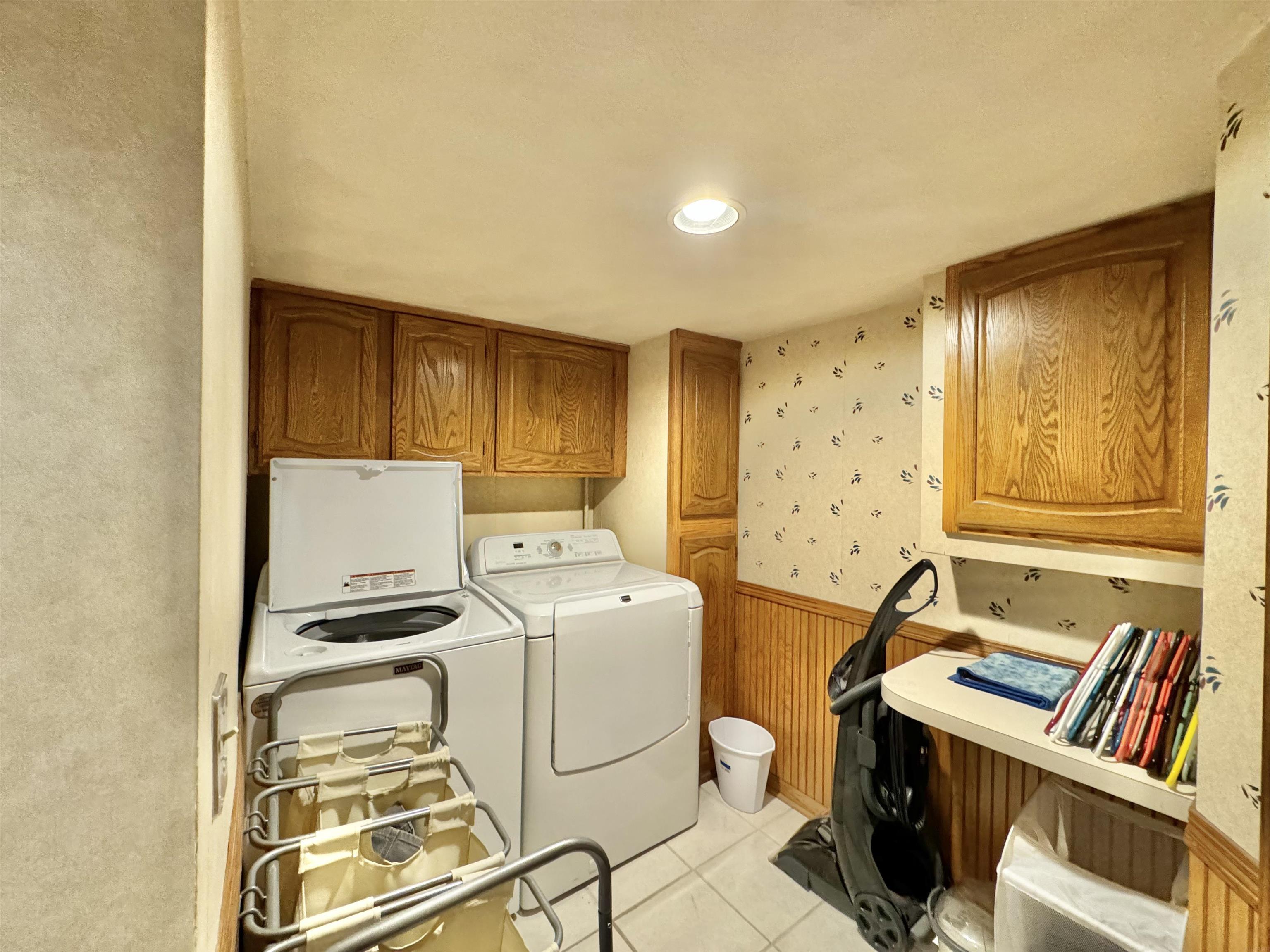 Waterloo, Iowa 50701, United States, 4 Bedrooms Bedrooms, ,3 BathroomsBathrooms,Residential,Active,11418