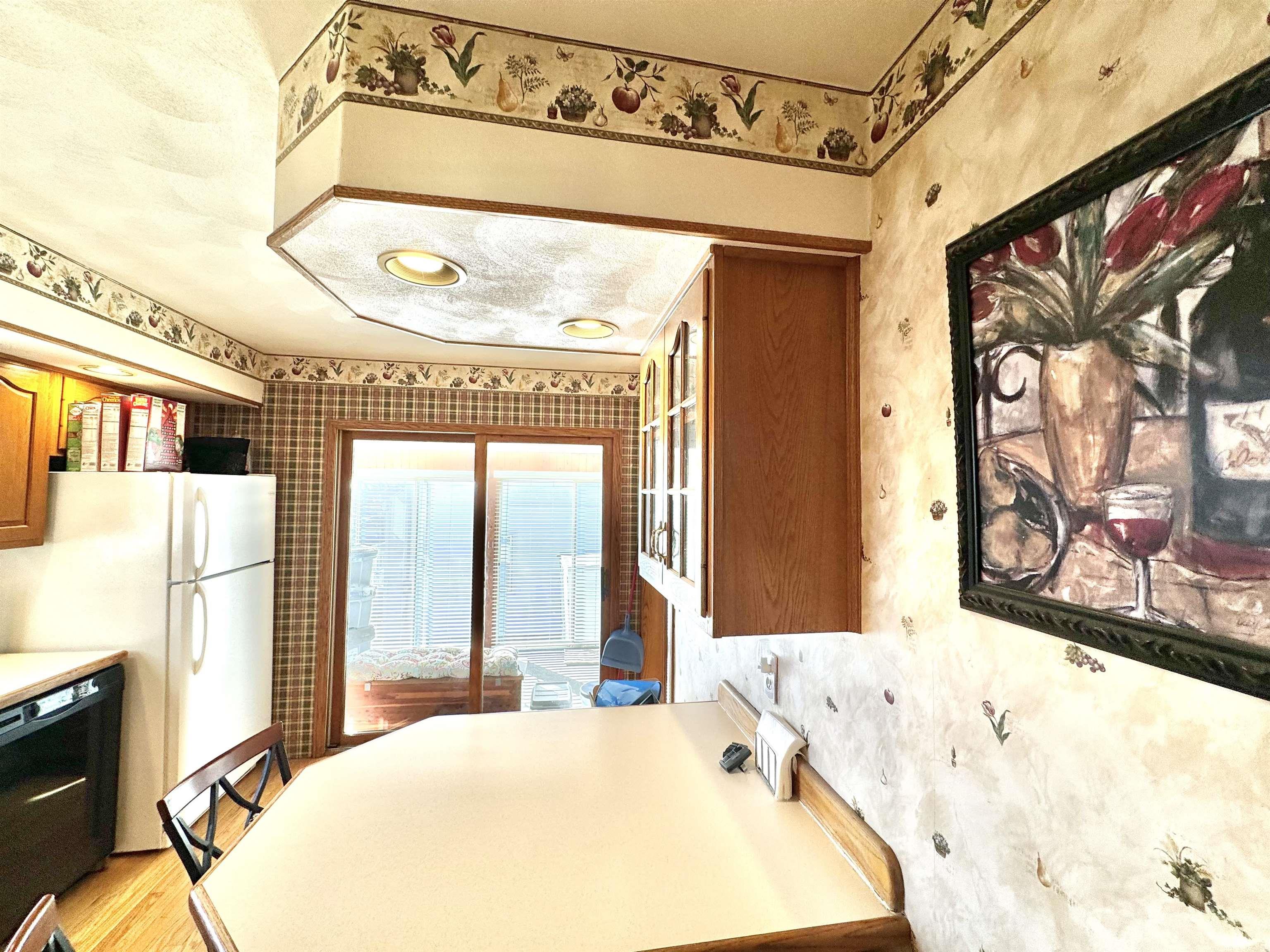 Waterloo, Iowa 50701, United States, 4 Bedrooms Bedrooms, ,3 BathroomsBathrooms,Residential,Active,11418