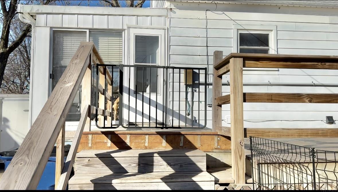 Waterloo, Iowa 50701, United States, 4 Bedrooms Bedrooms, ,3 BathroomsBathrooms,Residential,Active,11418