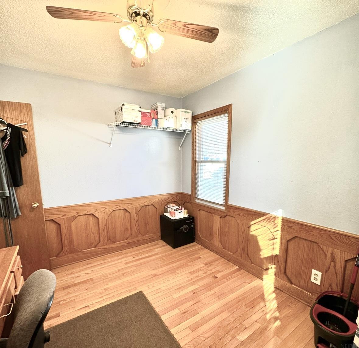 Waterloo, Iowa 50701, United States, 4 Bedrooms Bedrooms, ,3 BathroomsBathrooms,Residential,Active,11418