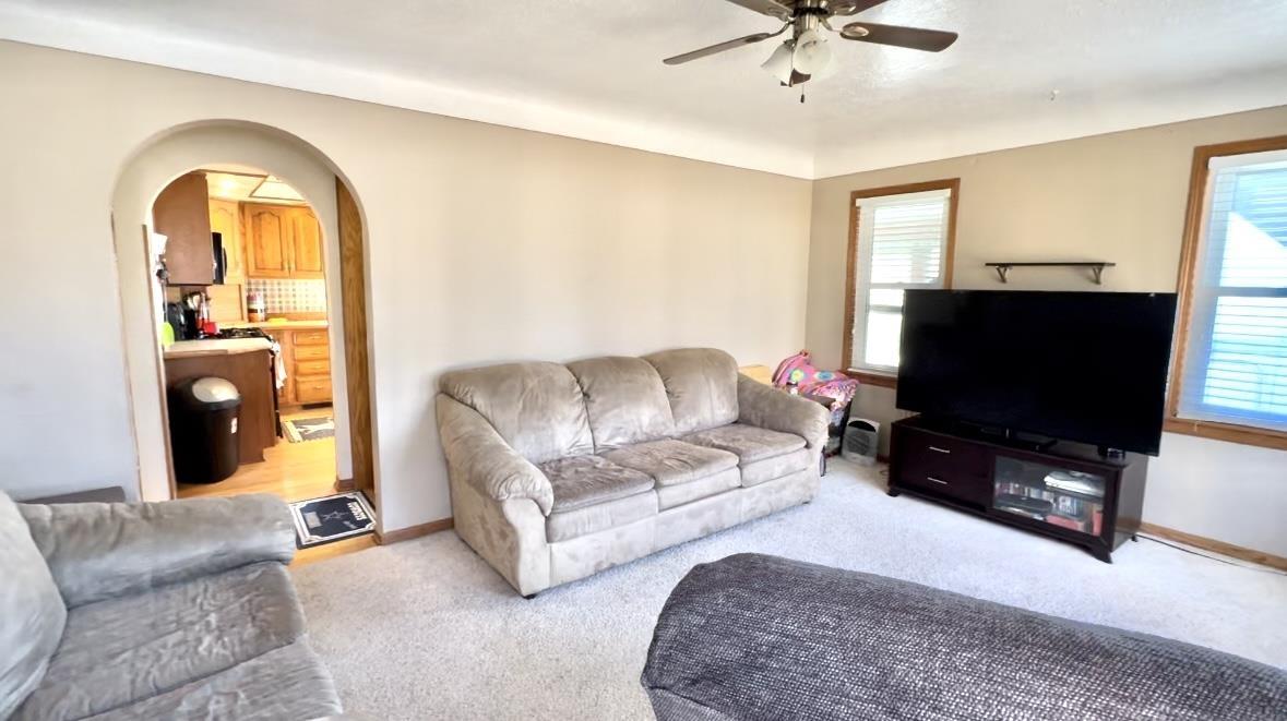 Waterloo, Iowa 50701, United States, 4 Bedrooms Bedrooms, ,3 BathroomsBathrooms,Residential,Active,11418