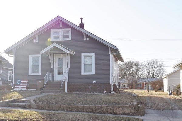 104 8TH AVE SE, OELWEIN, IA 50662 - Image 6fcf3ac5fe9991c2149e6682dc55d02c/423879176