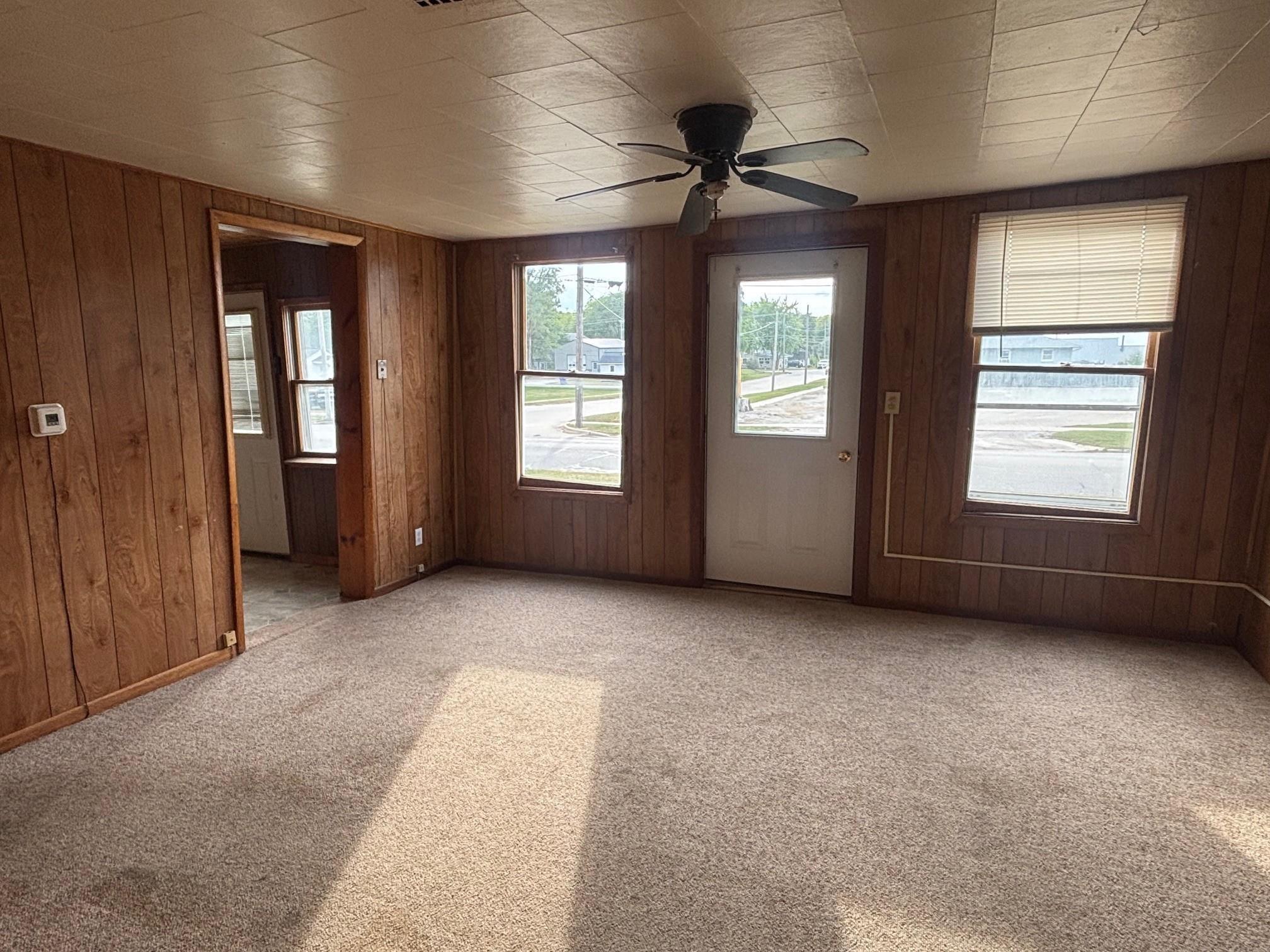 Independence, Iowa 50644, United States, 3 Bedrooms Bedrooms, ,1 BathroomBathrooms,Residential,Active,215781