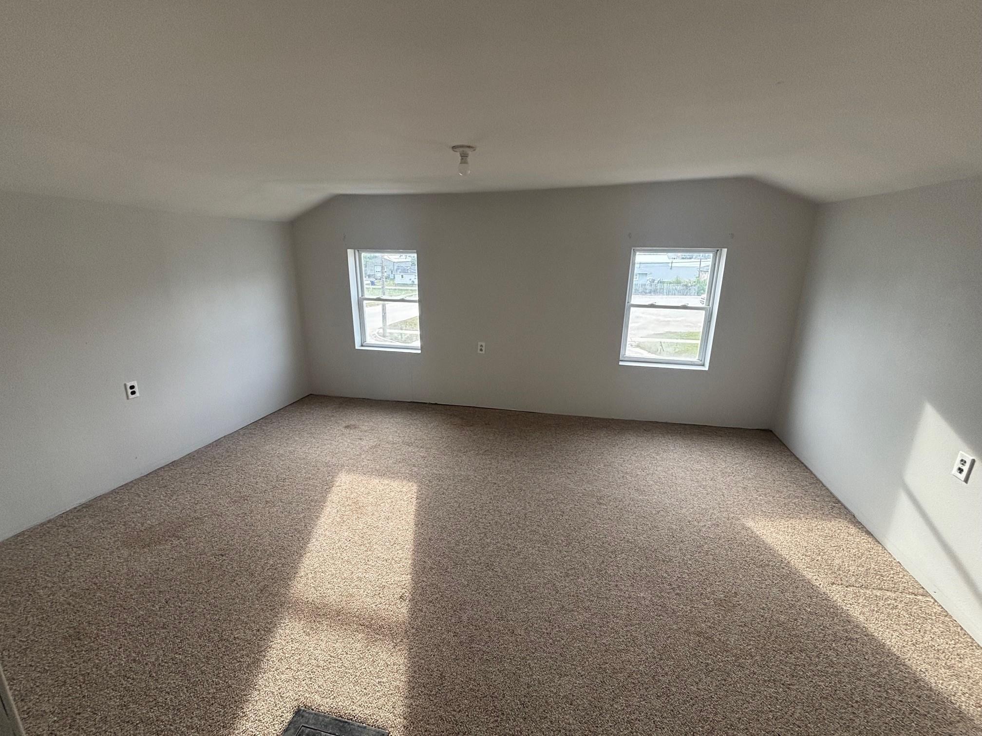 Independence, Iowa 50644, United States, 3 Bedrooms Bedrooms, ,1 BathroomBathrooms,Residential,Active,215781