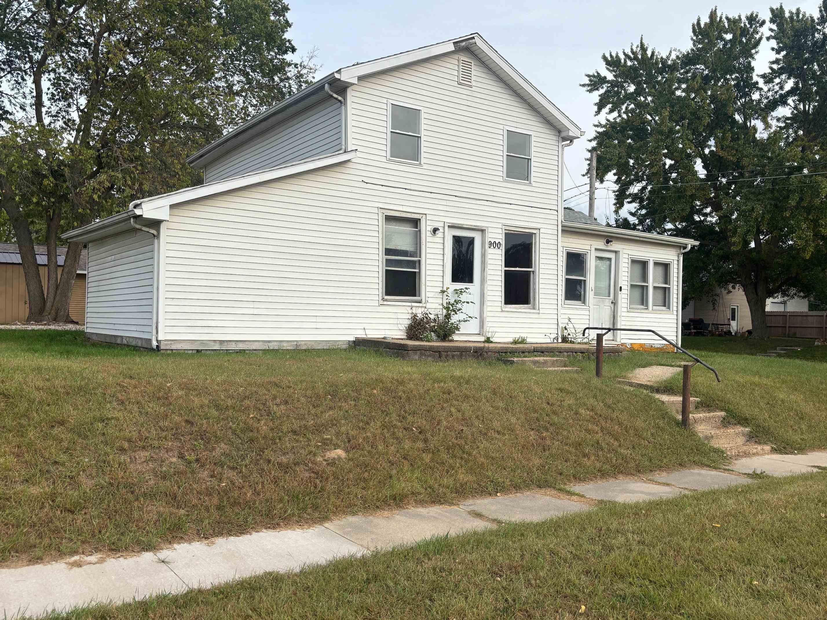 Independence, Iowa 50644, United States, 3 Bedrooms Bedrooms, ,1 BathroomBathrooms,Residential,Active,215781