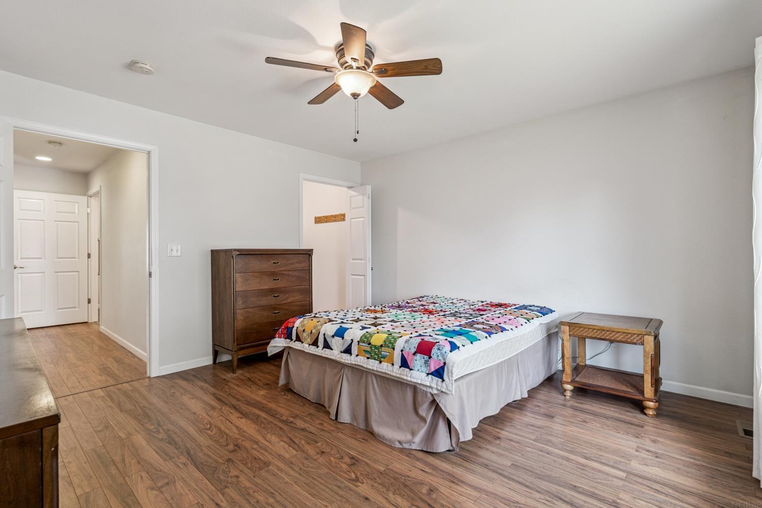 Oelwein, Iowa 50662, United States, 2 Bedrooms Bedrooms, ,2 BathroomsBathrooms,Residential,Active,238446