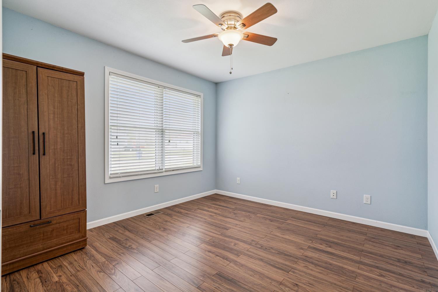 Oelwein, Iowa 50662, United States, 2 Bedrooms Bedrooms, ,2 BathroomsBathrooms,Residential,Active,238446