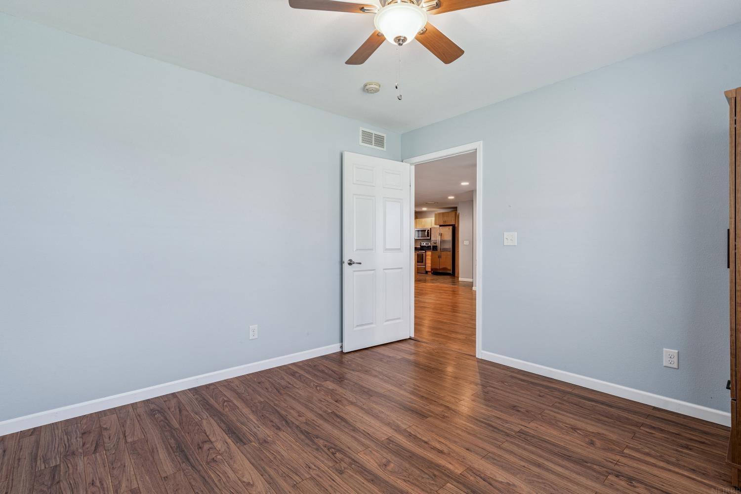 Oelwein, Iowa 50662, United States, 2 Bedrooms Bedrooms, ,2 BathroomsBathrooms,Residential,Active,238446