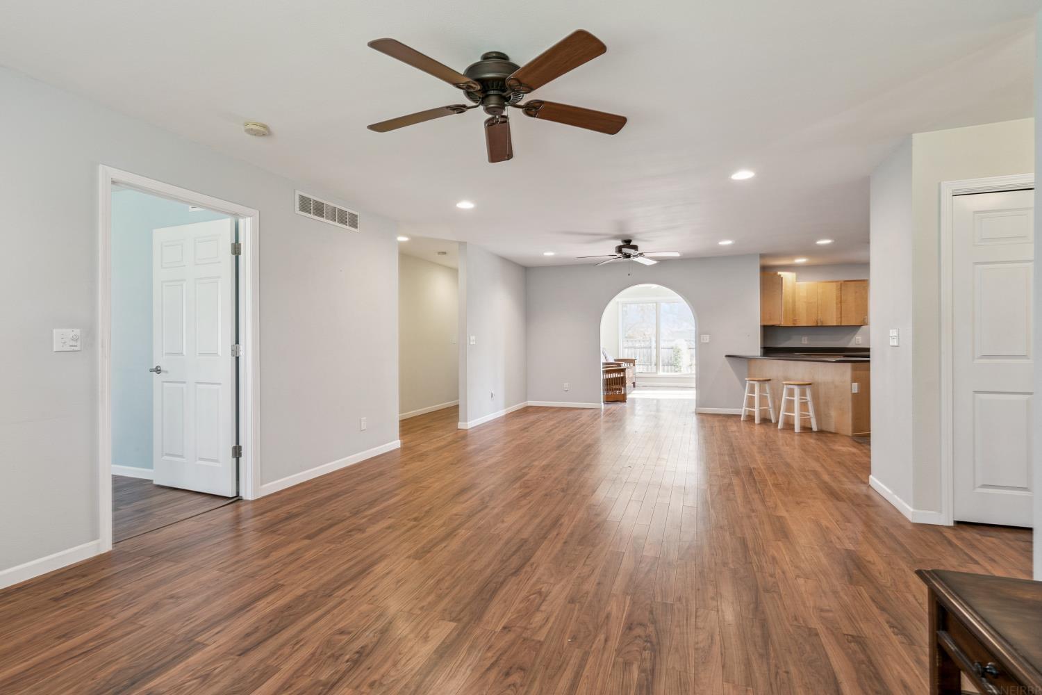 Oelwein, Iowa 50662, United States, 2 Bedrooms Bedrooms, ,2 BathroomsBathrooms,Residential,Active,238446