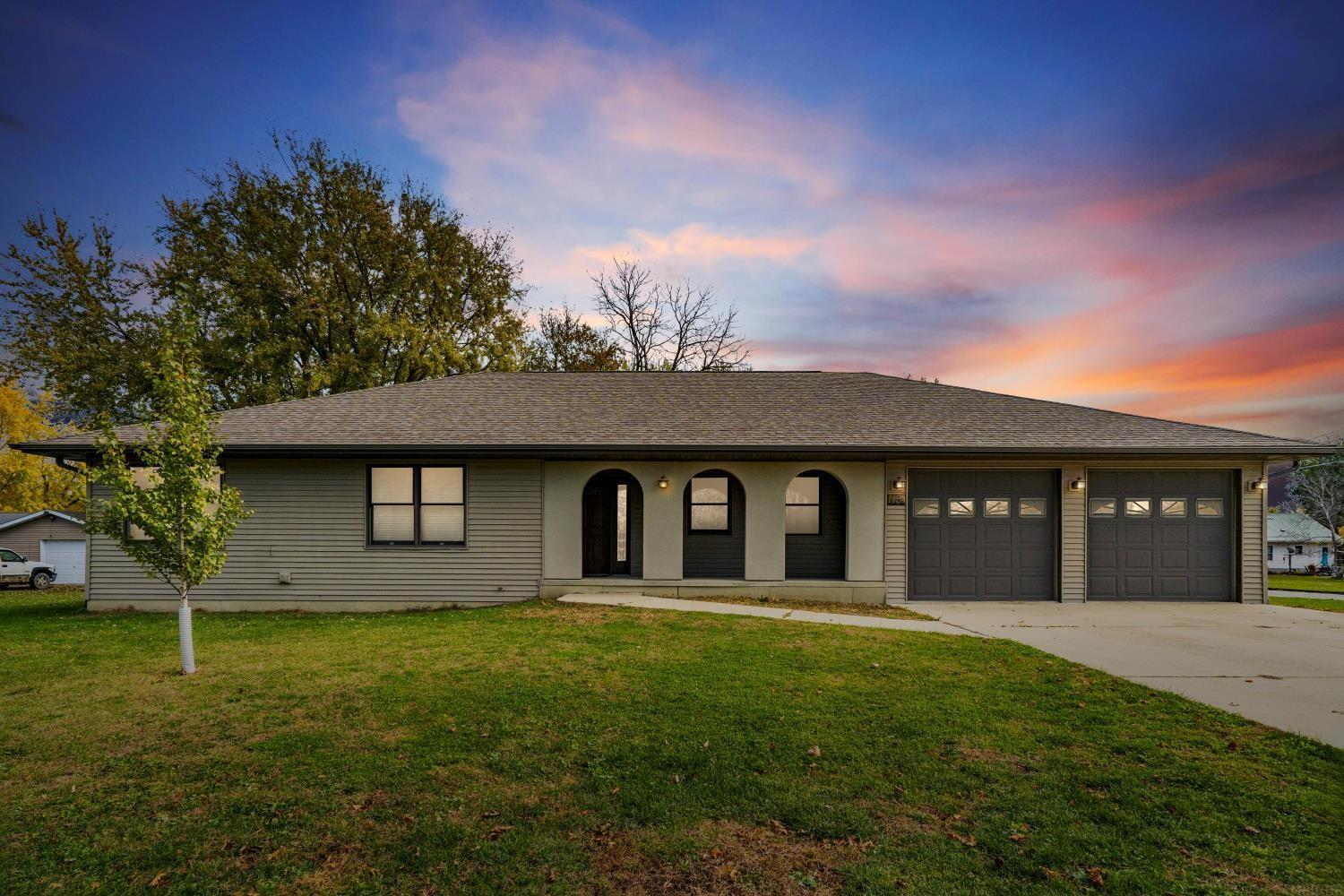 Oelwein, Iowa 50662, United States, 2 Bedrooms Bedrooms, ,2 BathroomsBathrooms,Residential,Active,238446