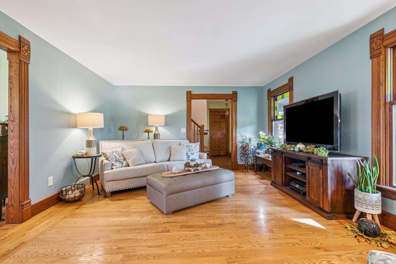 Rowley, Iowa 52329, United States, 3 Bedrooms Bedrooms, ,4 BathroomsBathrooms,Residential,Active,230689