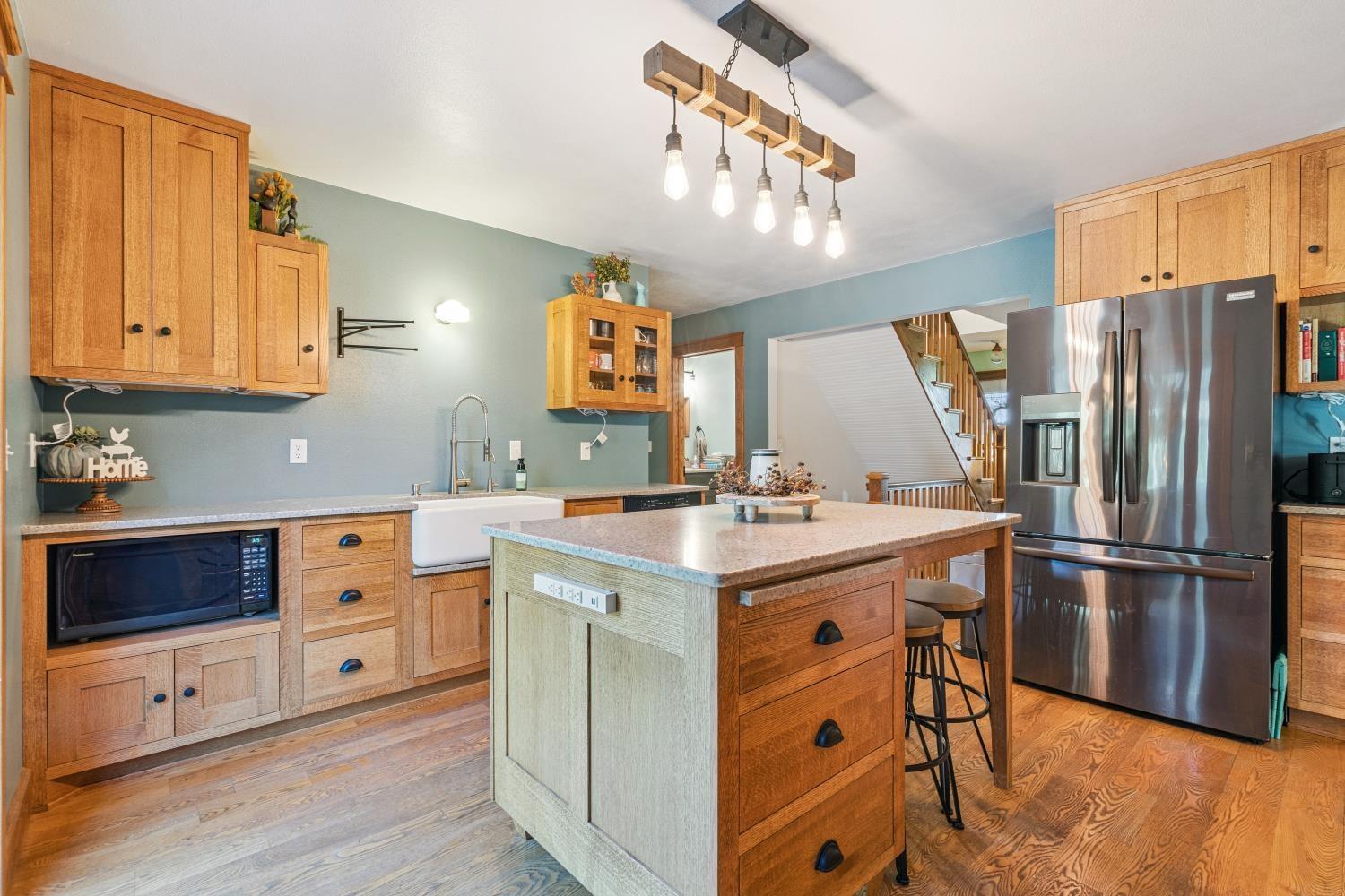 Rowley, Iowa 52329, United States, 3 Bedrooms Bedrooms, ,4 BathroomsBathrooms,Residential,Active,230689