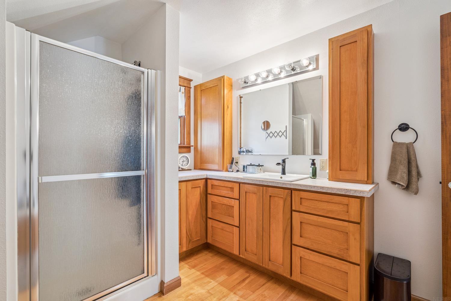 Rowley, Iowa 52329, United States, 3 Bedrooms Bedrooms, ,4 BathroomsBathrooms,Residential,Active,230689