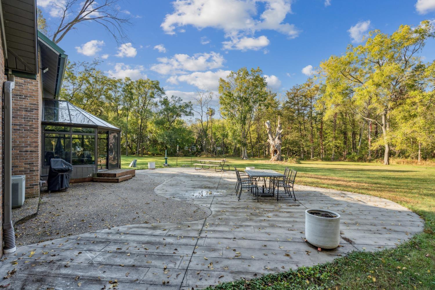 Rowley, Iowa 52329, United States, 3 Bedrooms Bedrooms, ,4 BathroomsBathrooms,Residential,Active,230689