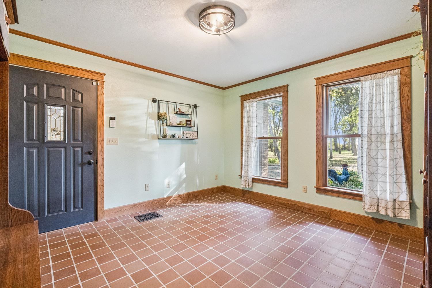 Rowley, Iowa 52329, United States, 3 Bedrooms Bedrooms, ,4 BathroomsBathrooms,Residential,Active,230689