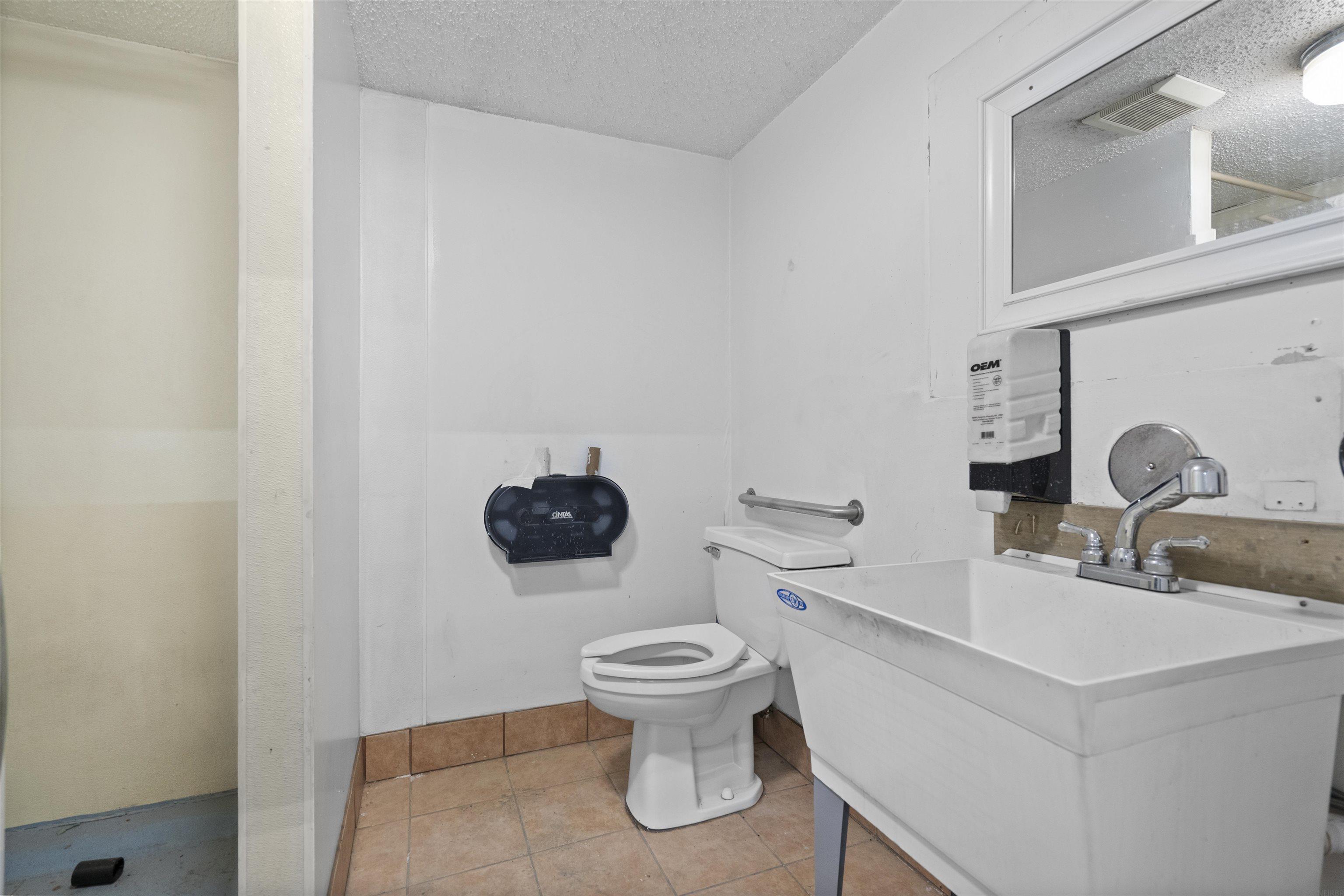 Waterloo, Iowa 50703, United States, ,Commercial,Pending,83429