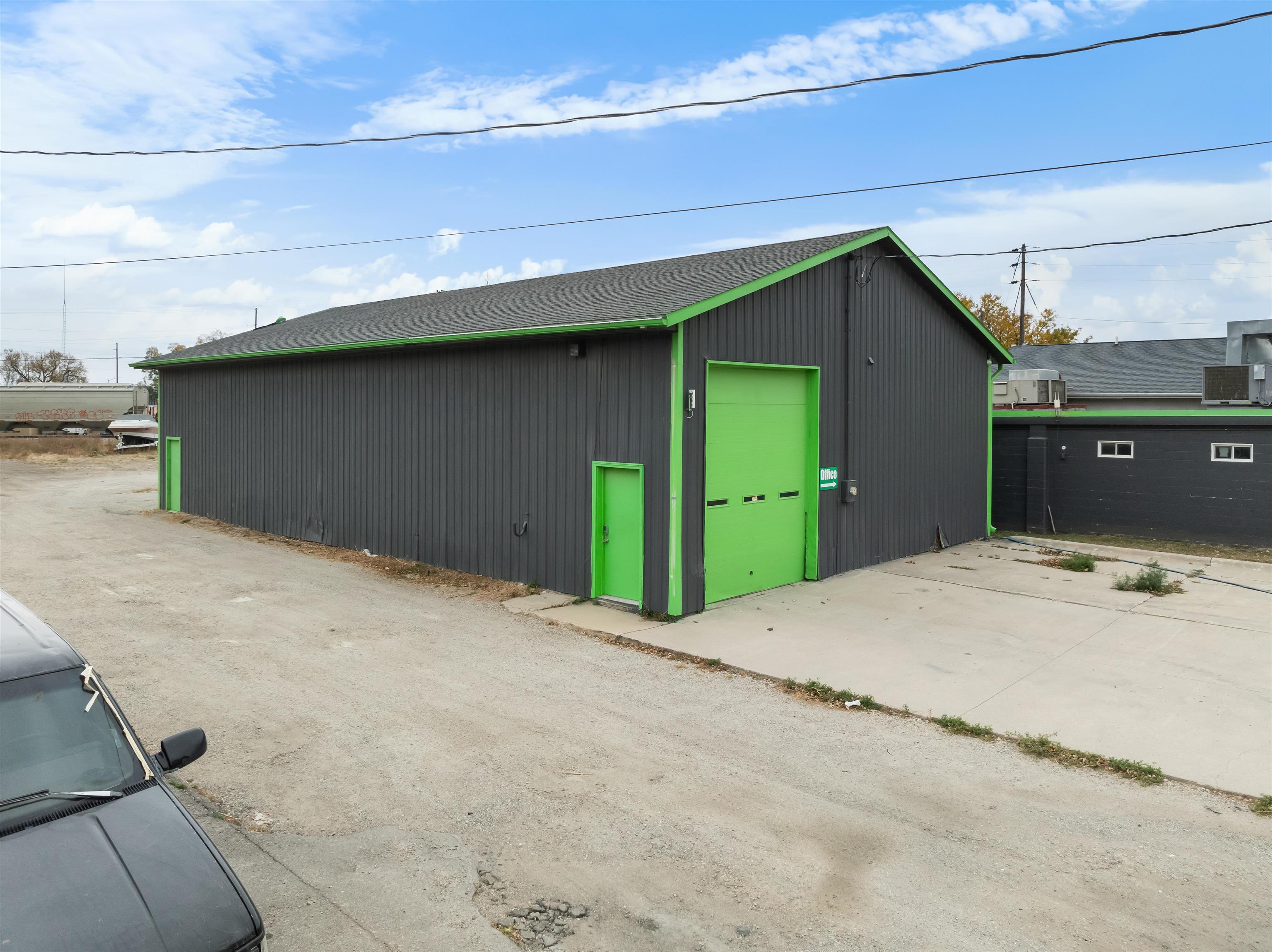 Waterloo, Iowa 50703, United States, ,Commercial,Pending,83429