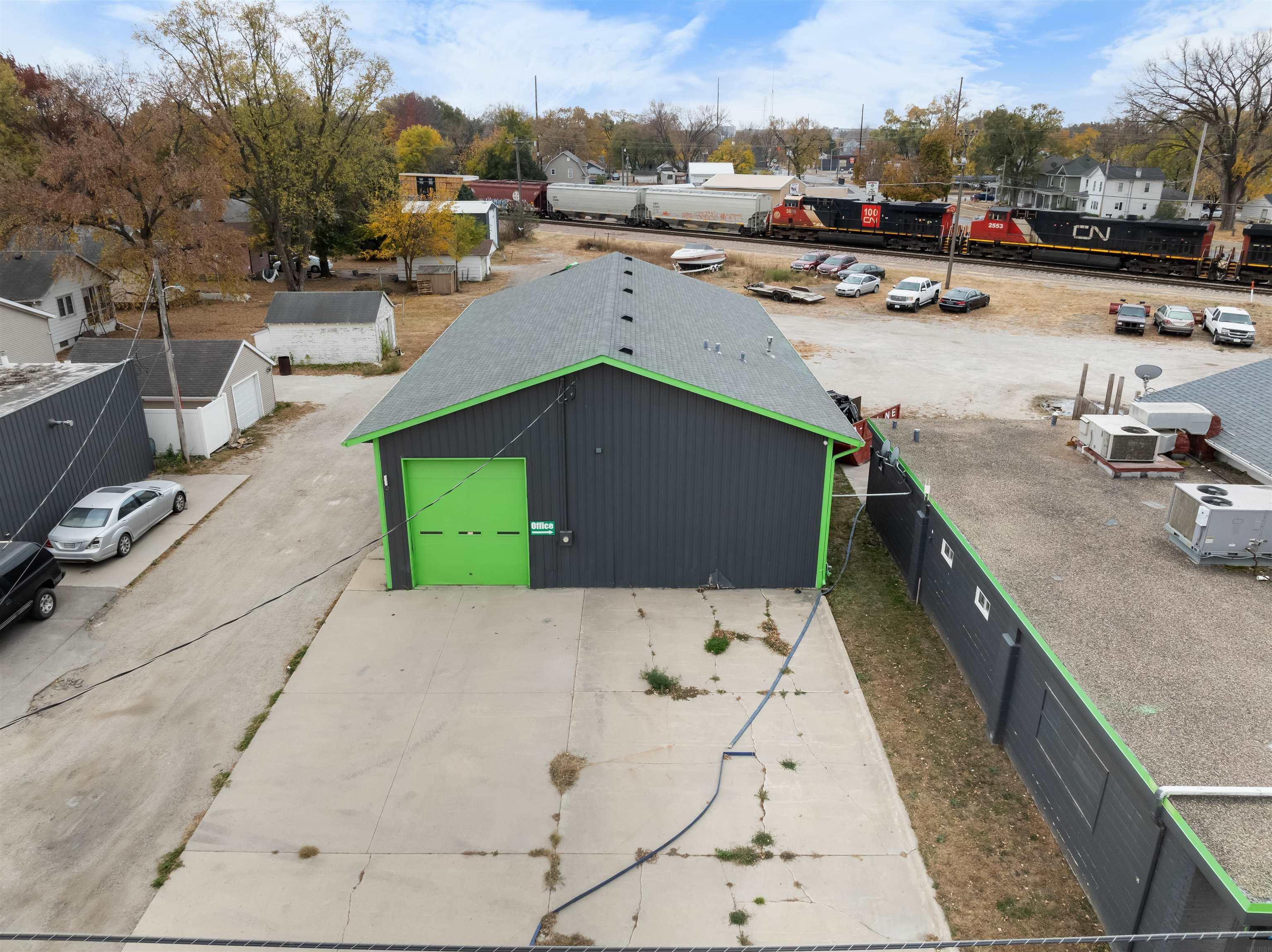 Waterloo, Iowa 50703, United States, ,Commercial,Pending,83429