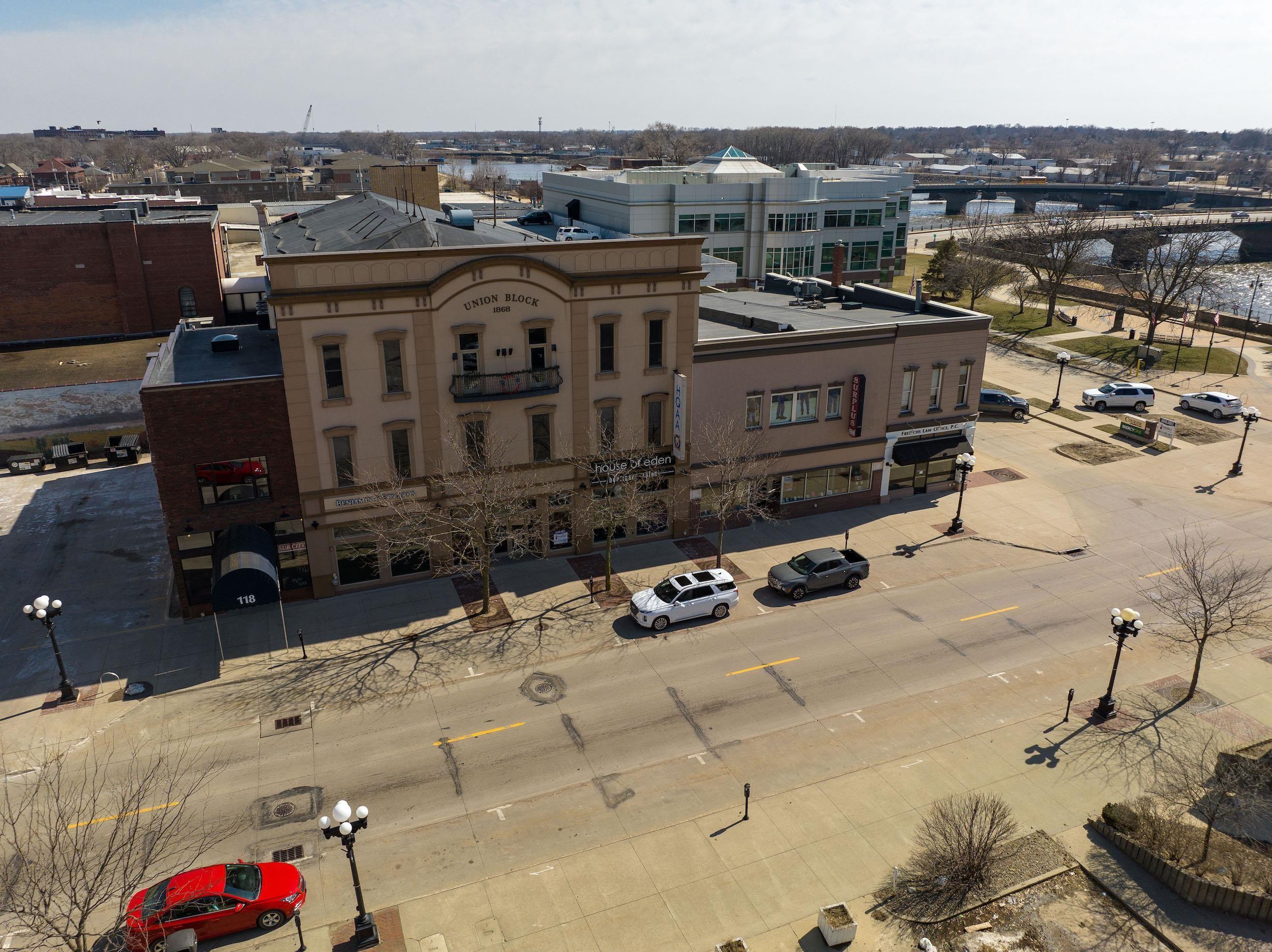 Waterloo, Iowa 50703, United States, ,Residential,Active,44687