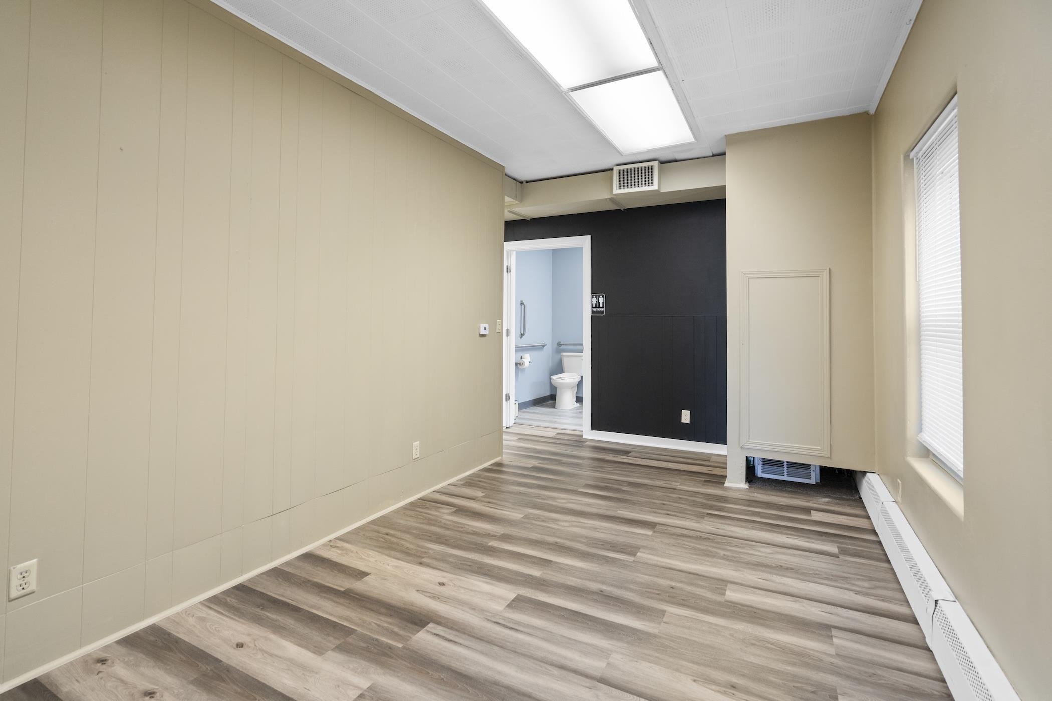 Waterloo, Iowa 50701, United States, ,Commercial,Active,126924