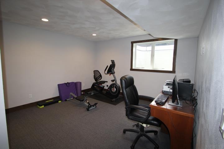 Dunkerton, Iowa 50626, United States, 4 Bedrooms Bedrooms, ,4 BathroomsBathrooms,Residential,Active,117353