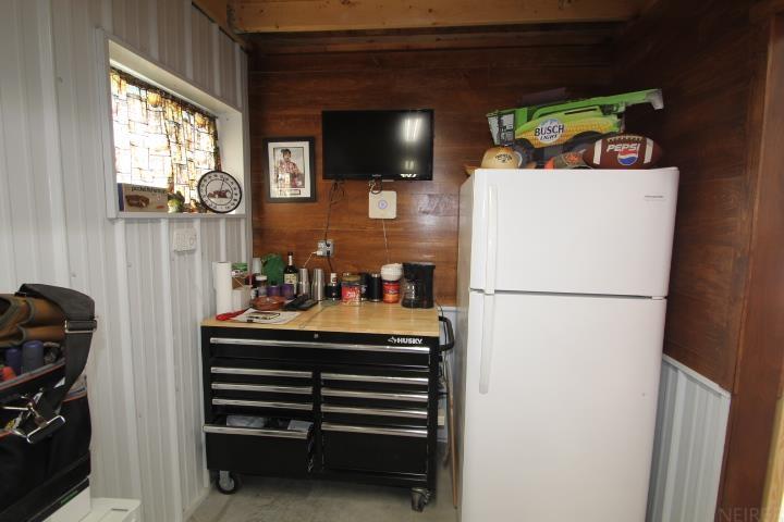 Dunkerton, Iowa 50626, United States, 4 Bedrooms Bedrooms, ,4 BathroomsBathrooms,Residential,Active,117353